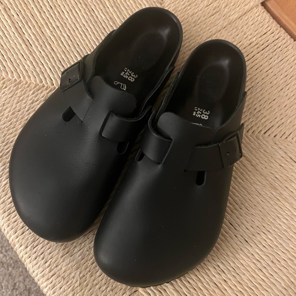 Boston Exquisite Clogs